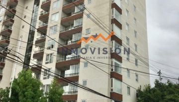 Un Lindo Departamento en un Gran Edificio