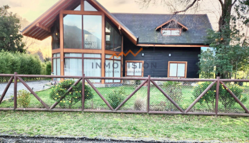 Vende !!La Casa que mereces para Descansar en Familia Condominio Vista Quelhue, a 5 minutos del centro de Pucón.
