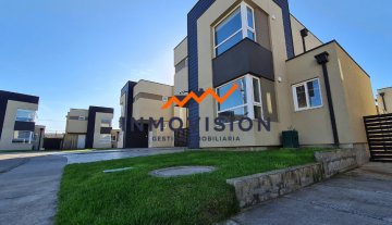 VENTA Casa familiar moderna y con full Seguridad ubicada en Condominio Terranova